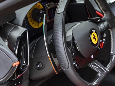 صورة 11 لـ 2021 Ferrari ROMA