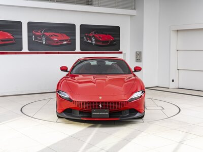 صورة 45 لـ 2021 Ferrari ROMA