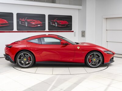 صورة 49 لـ 2021 Ferrari ROMA