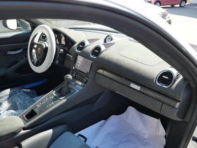 2025 Porsche 718 — миниатюра 20