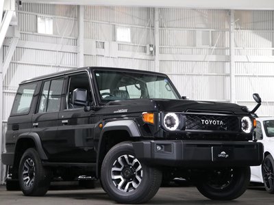 2025 Toyota LAND CRUISER 70 photo 2
