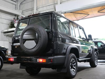2025 Toyota LAND CRUISER 70 photo 5