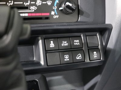 2025 Toyota LAND CRUISER 70 thumbnail 38