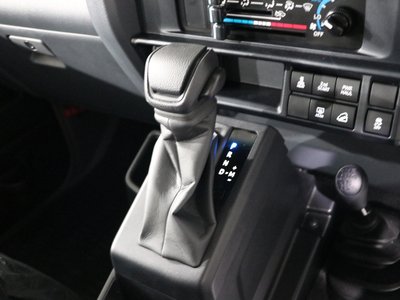 2025 Toyota LAND CRUISER 70 thumbnail 37