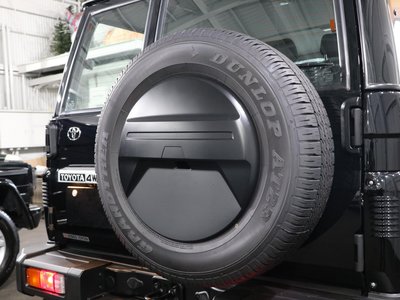 2025 Toyota LAND CRUISER 70 photo 8