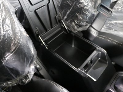 2025 Toyota LAND CRUISER 70 thumbnail 41