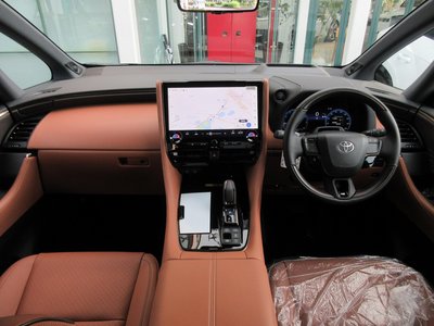 2026 Toyota VELLFIRE — фото 2
