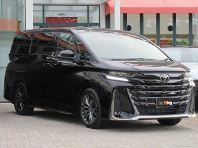 2026 Toyota VELLFIRE — фото 4