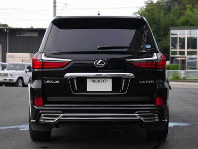 2018 Lexus LX photo 7
