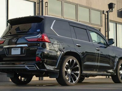 2018 Lexus LX photo 8