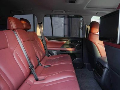 2018 Lexus LX thumbnail 30