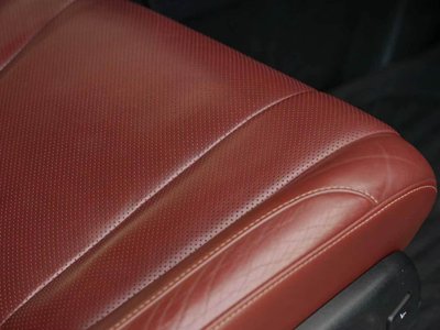 2018 Lexus LX thumbnail 37