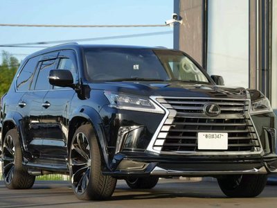 2018 Lexus LX photo 11