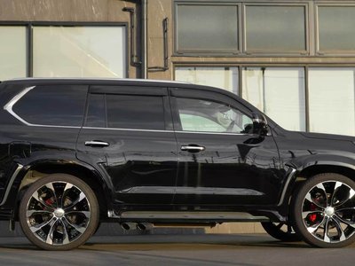 2018 Lexus LX photo 10
