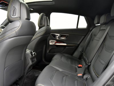 2025 Mercedes-BENZ GLC AMG 照片 13
