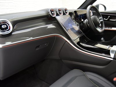 2025 Mercedes-BENZ GLC AMG 照片 10