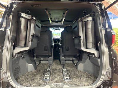 2023 Toyota ALPHARD — фото 11