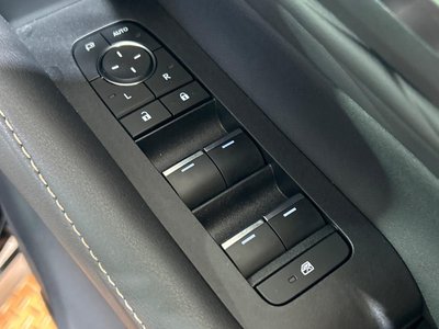 2023 Toyota ALPHARD — фото 29
