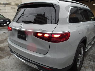 2025 Mercedes-BENZ GLS thumbnail 26