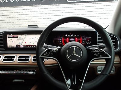 2025 Mercedes-BENZ GLS thumbnail 36