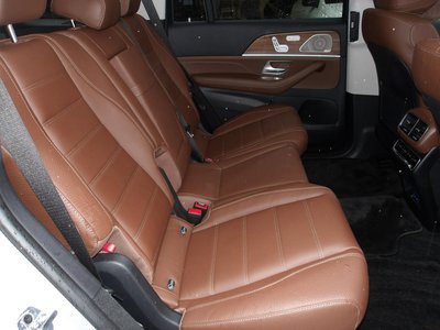 2025 Mercedes-BENZ GLS thumbnail 42