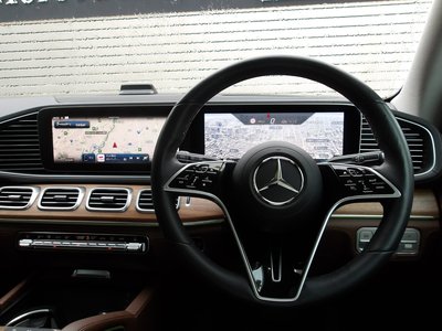 2025 Mercedes-BENZ GLS thumbnail 34