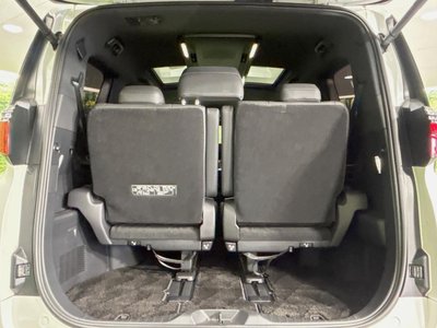 صورة 41 لـ 2024 Toyota ALPHARD