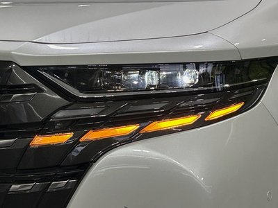 صورة 57 لـ 2024 Toyota ALPHARD