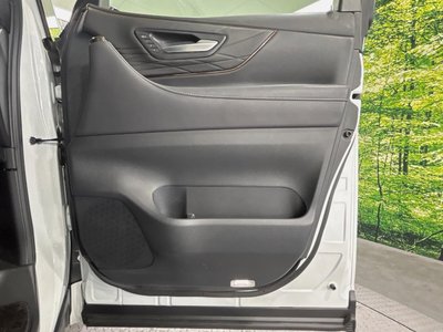 صورة 42 لـ 2024 Toyota ALPHARD