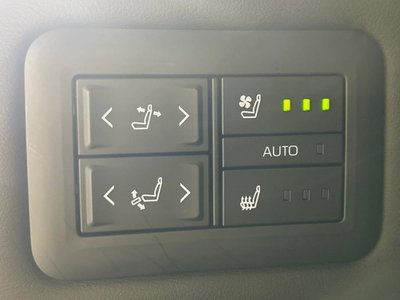 صورة 30 لـ 2024 Toyota ALPHARD