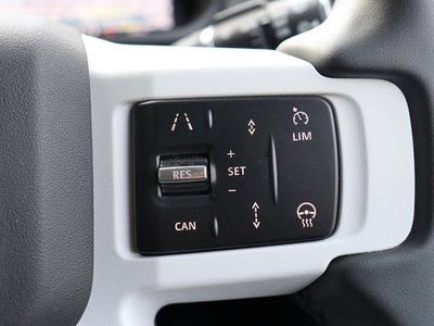 صورة مصغرة 129 لـ 2025 LAND Rover DEFENDER