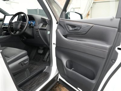 صورة 116 لـ 2023 Toyota ALPHARD