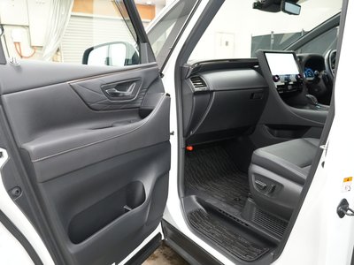 صورة 133 لـ 2023 Toyota ALPHARD