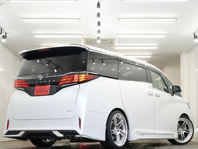 صورة 32 لـ 2023 Toyota ALPHARD