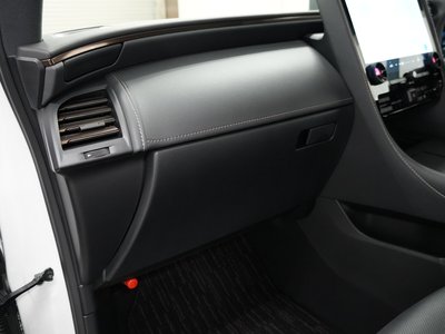 صورة 74 لـ 2023 Toyota ALPHARD