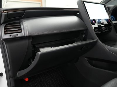 صورة 76 لـ 2023 Toyota ALPHARD