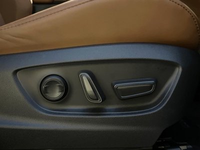 2025 Toyota CROWN ESTATE thumbnail 39