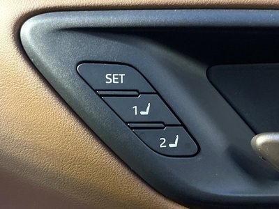 2025 Toyota CROWN ESTATE thumbnail 43