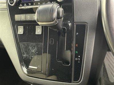 صورة مصغرة 19 لـ 2020 Toyota GRAND ACE