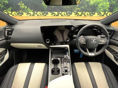 2023 Lexus NX 缩略图 2