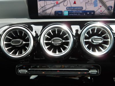 2025 Mercedes-BENZ A-CLASS AMG photo 12