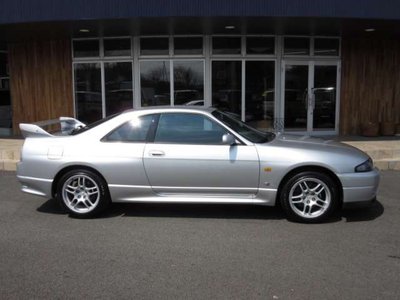 1995 Nissan SKYLINE GT-R 照片 3