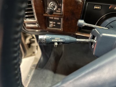 1992 Cadillac FLEETWOOD — миниатюра 30