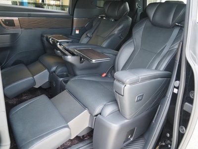 صورة 38 لـ 2023 Toyota VELLFIRE