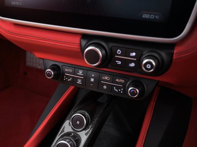 صورة مصغرة 27 لـ 2022 Ferrari PORTOFINO M