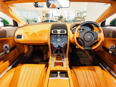 2016 Aston Martin DB9 VOLANTE 照片 30