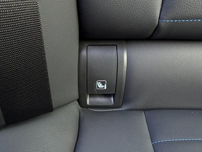 صورة 12 لـ 2024 BMW 3 SERIES