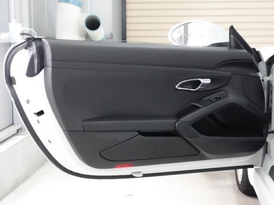 2018 Porsche 718 photo 13