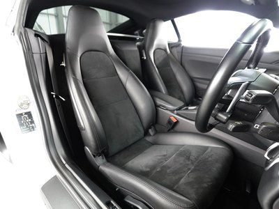 2018 Porsche 718 photo 5