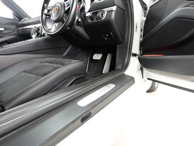 2018 Porsche 718 photo 6